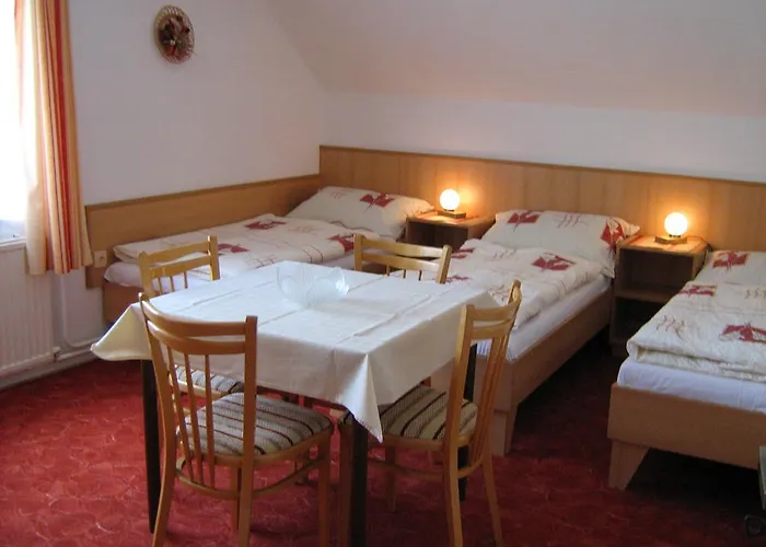 Privat Kucera *